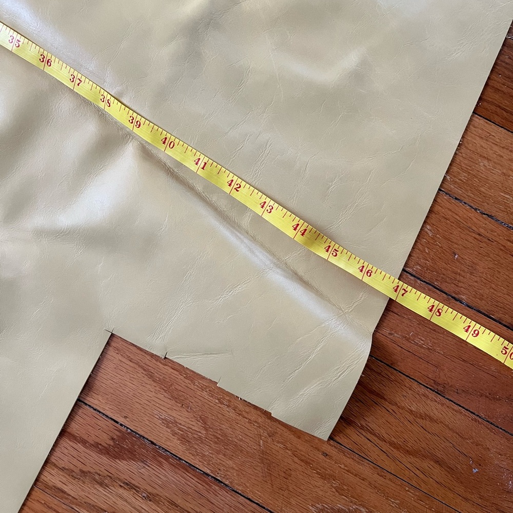 Lemon Yellow Leather - large irregular size - Picture 6 of 13